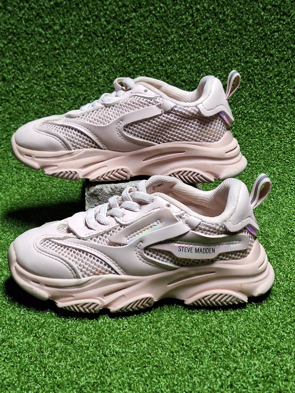 Steve Madden Big Girls Chunky Lace-Up Sneakers Light Pink TPOSSESSION Size 9M